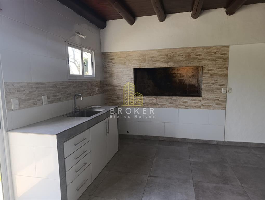 Venta casa Punta del Este Pinares 4 dormitorios Piscina Bar