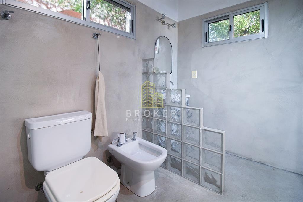 Venta de casa de 4 dormitorios mas dependencia en
