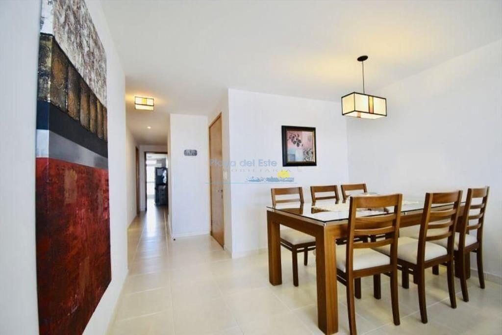 Apartamento en alquiler temporario Playa Mansa 2