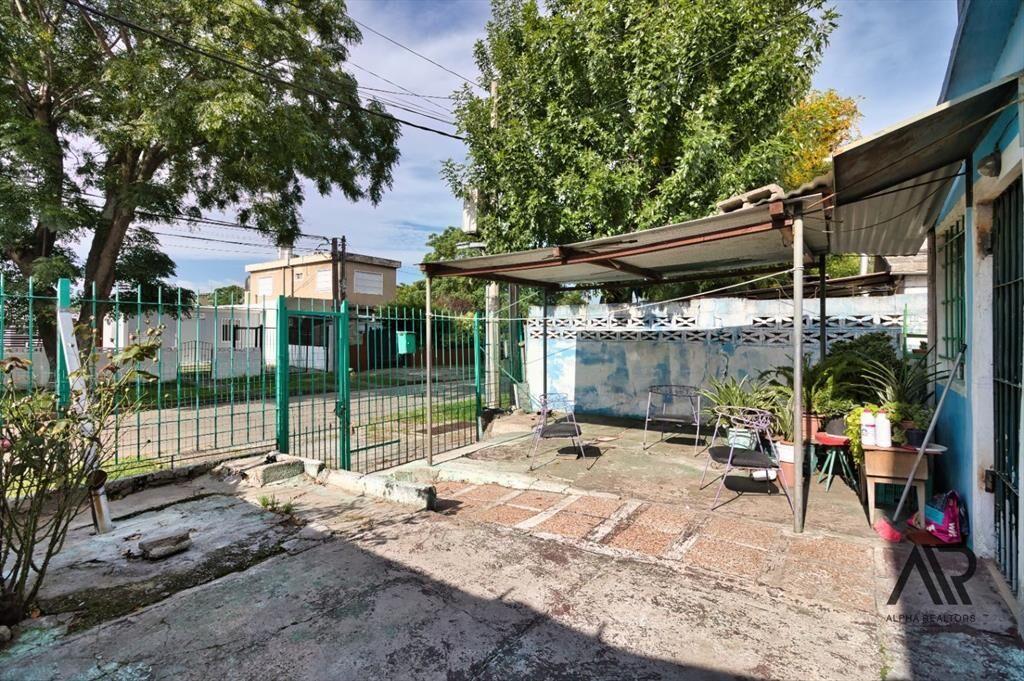 Casa en venta c/ cochera en Ituzaingó