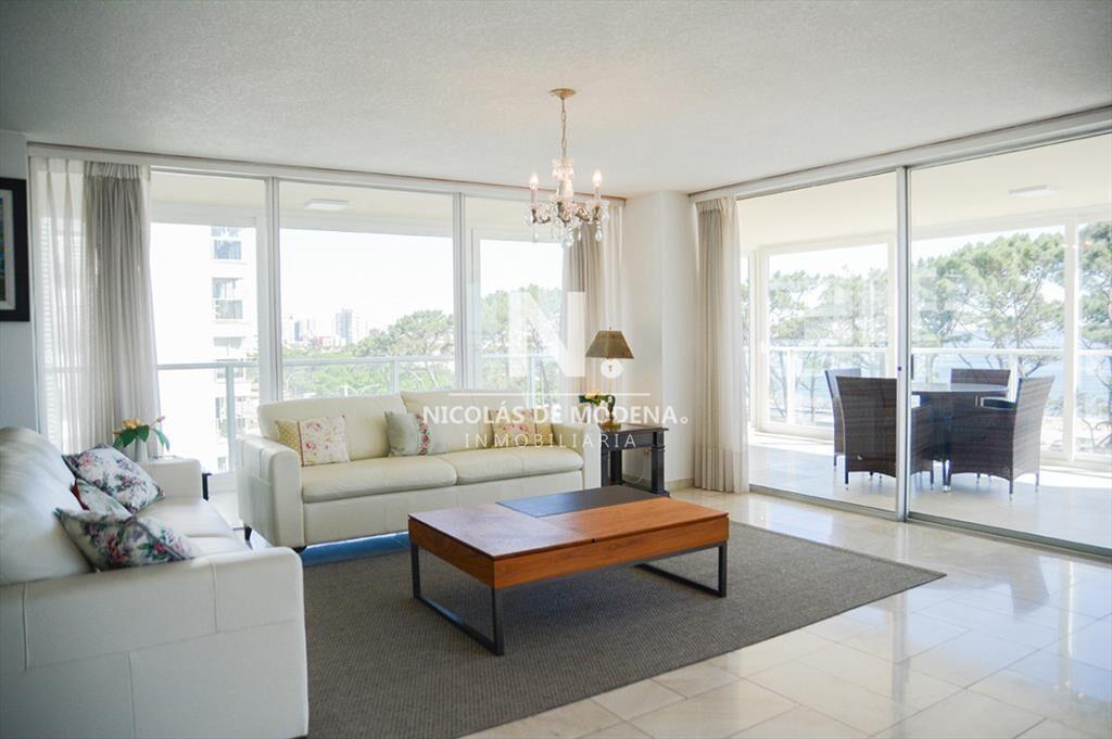 Espectacular departamento en venta frente al mar,