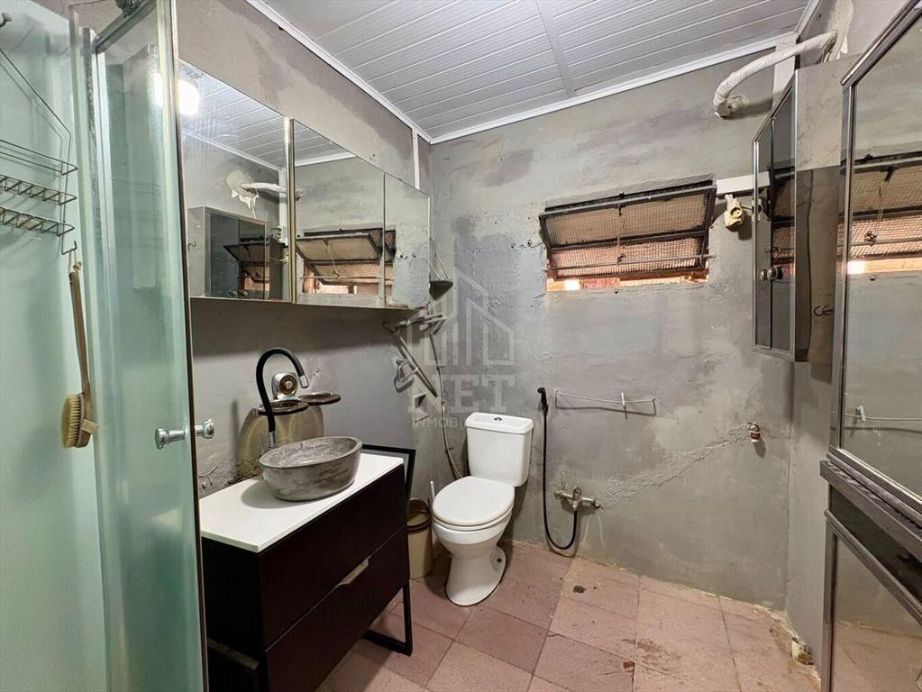 Venta casa 2 dormitorios, 2 baños, gran terreno, Cerro