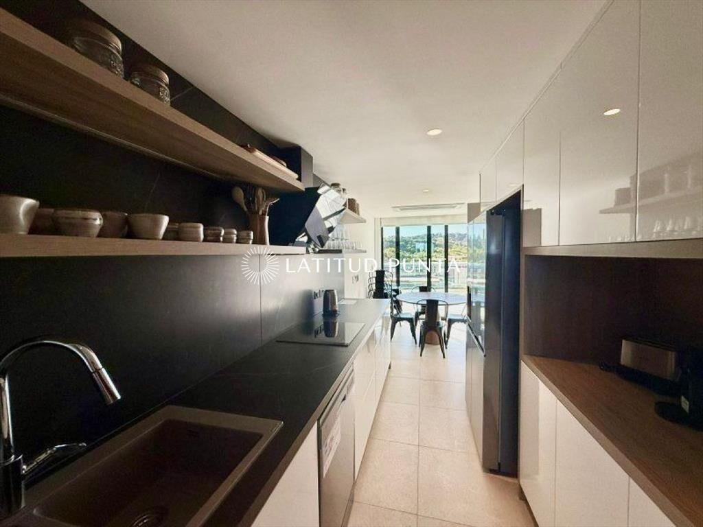 Apartamento 3 dormitorios en suite. Aldeana