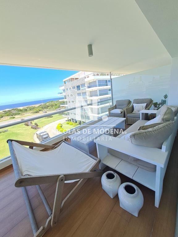 Alquiler en punta del este 3 dormitorios sobre el mar Brava