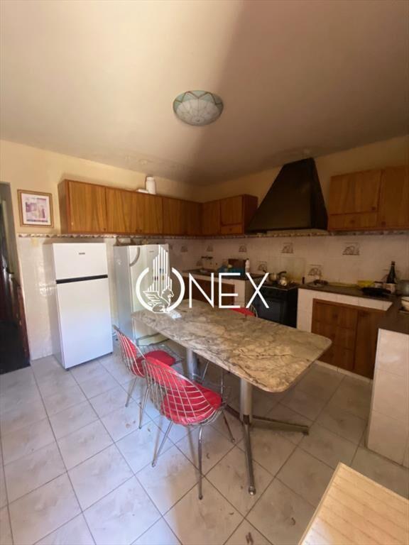 CASA MAS APARTAMENTO EN VENTA SOBRE AVENIDA