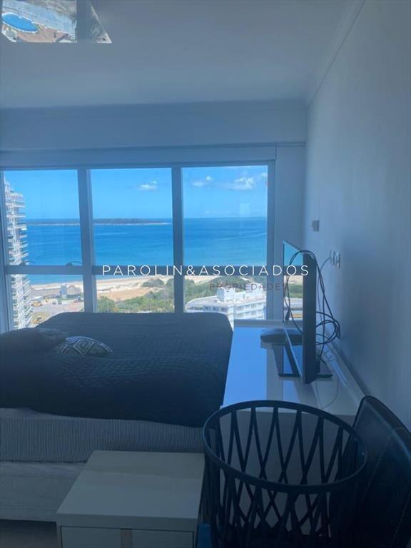 Apartamento de 3 dormitorios en venta en Miami