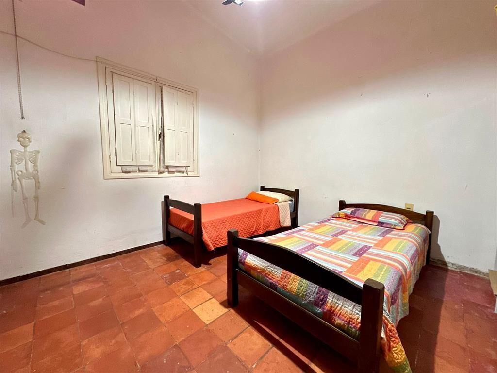 GRAN CASA EN VENTA 5 DORMITORIOS