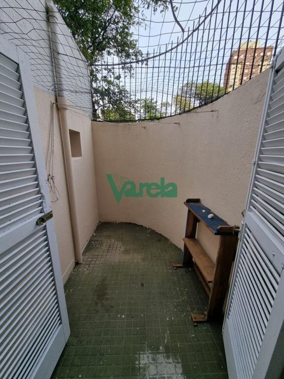 Venta monoambiente Buceo, cocina definida y