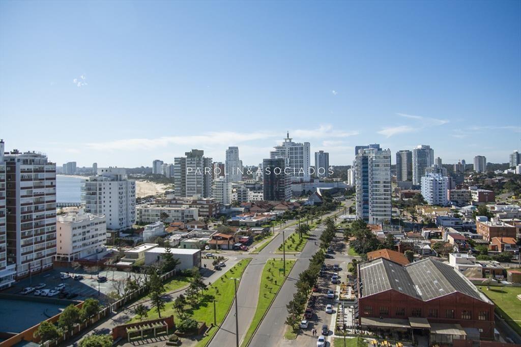 Apartamento en venta con vista al mar en Torre Imperiale, P