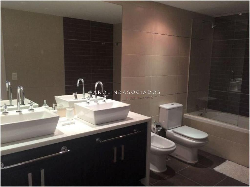 Hermoso apartamento de 3 dormitorios en venta en