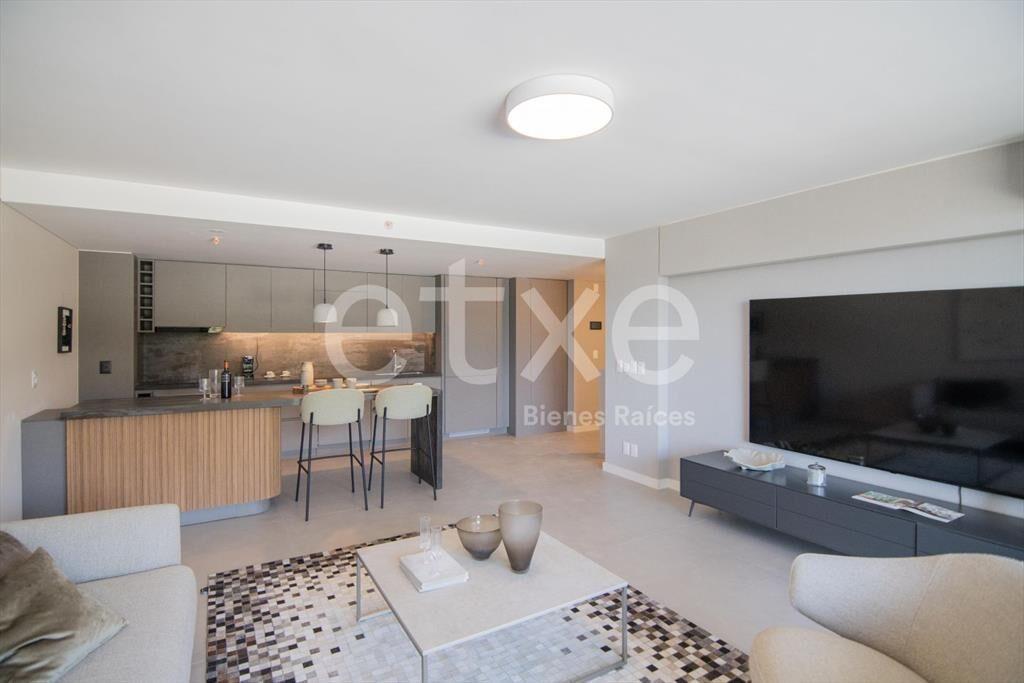 Venta Apartamento 2 dorm 2 baños Carrasco Boating Torre 2...