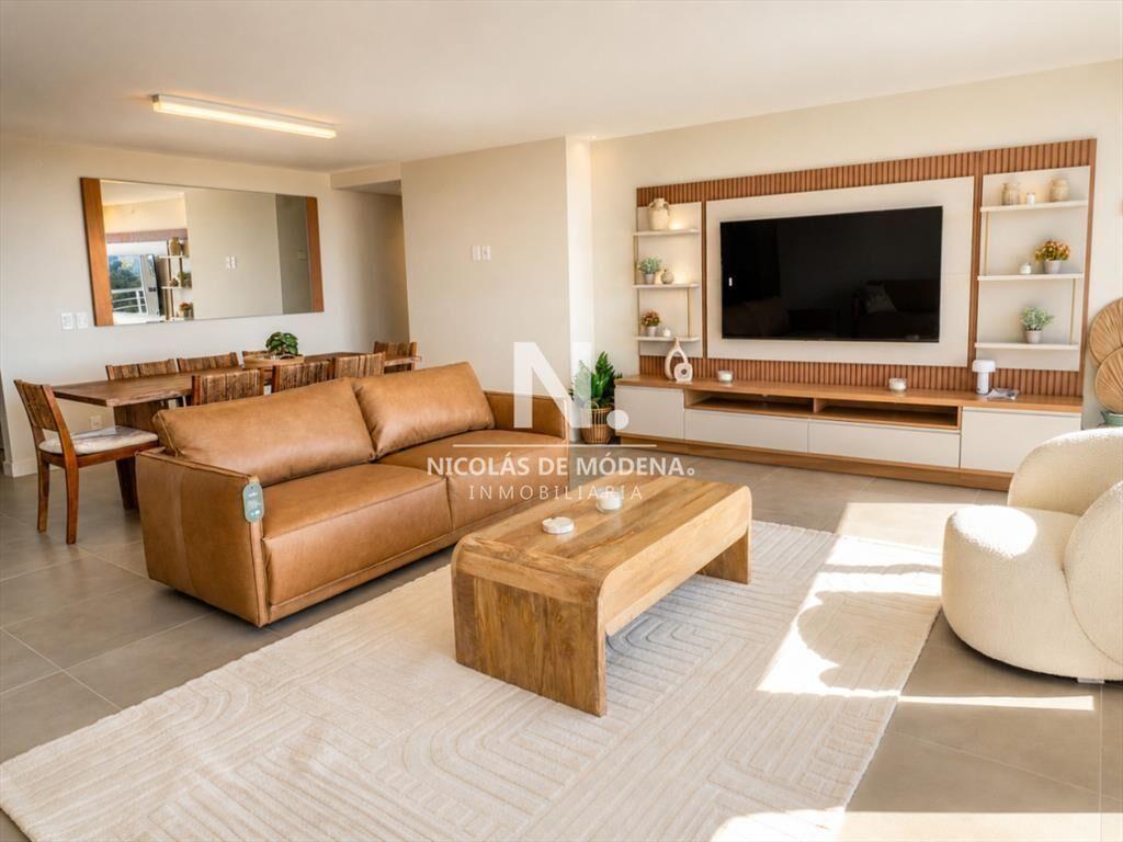 Apartamento de 3 dormitorios en venta en Torre