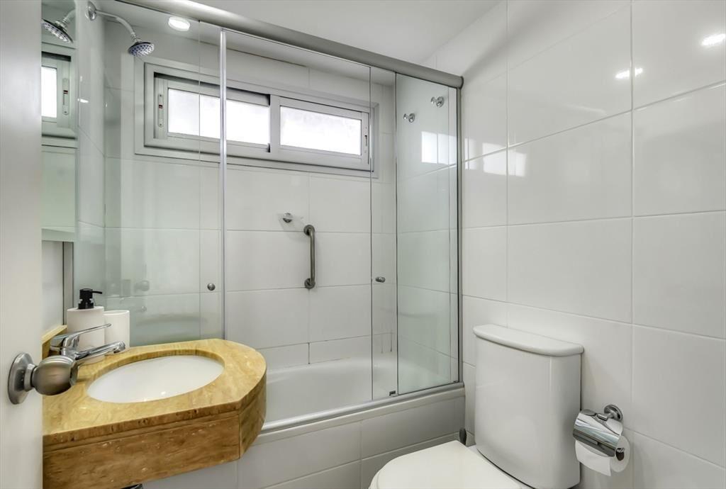 DEPARTAMENTO ESQUINERO UN DOMITORIO A LA VENTA