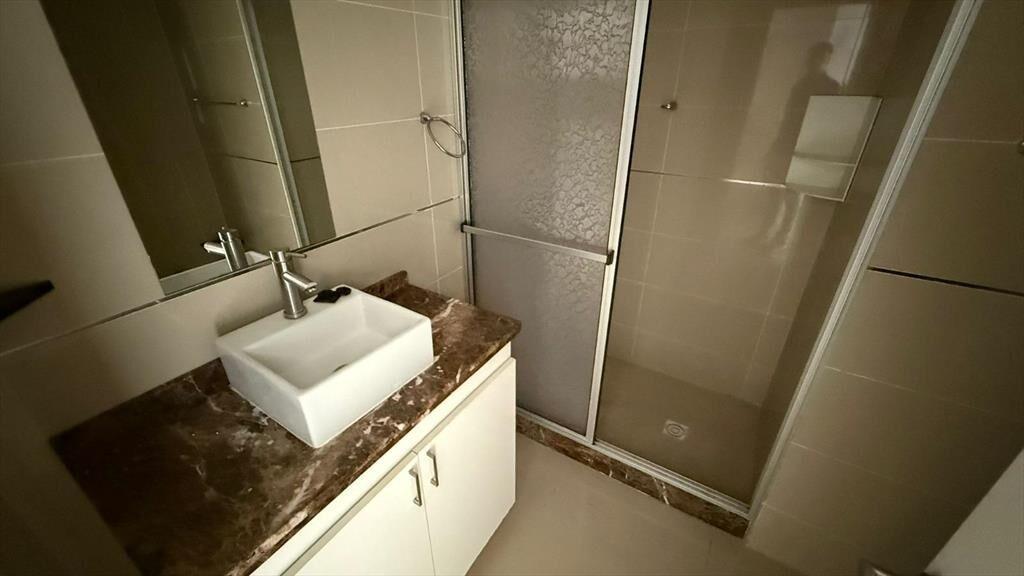 Proximo Puerto del Buceo, 29 m2, terraza, lavadero y barbac