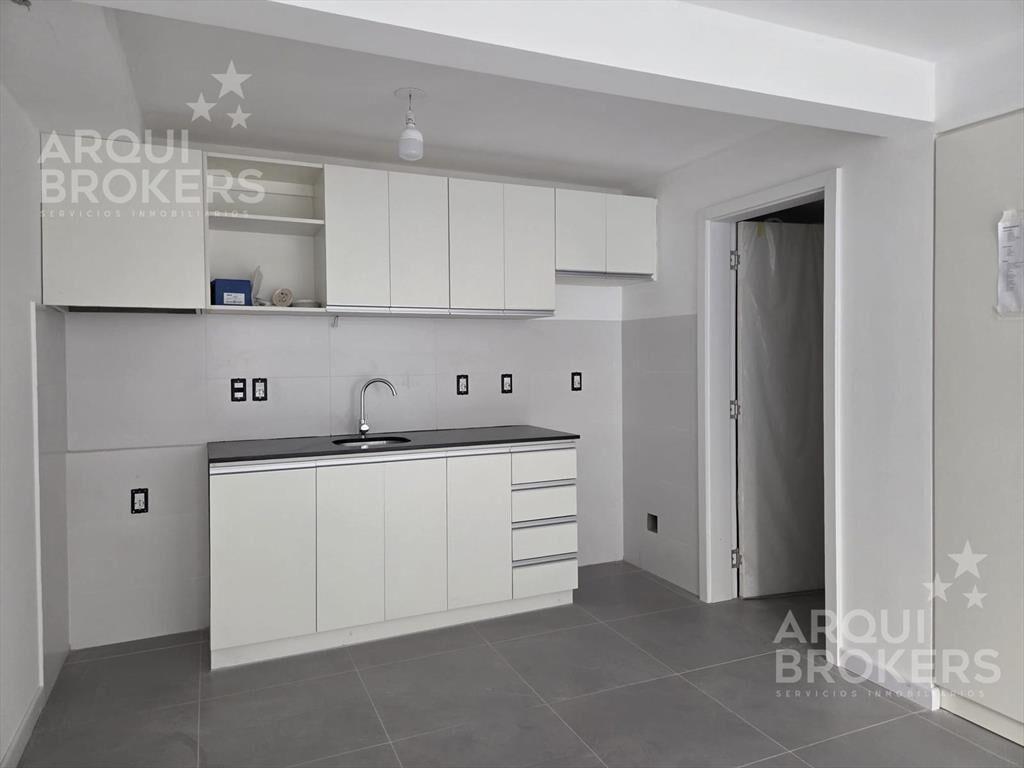 Apartamento monoambiente en alquiler en Centro - 001