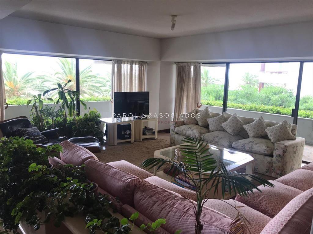 Apartamento en venta de 4 dormitorios en Sea del