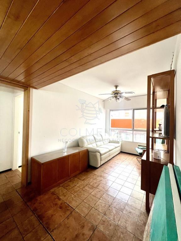 Oportunidad de negocio! Apartamento de 2 y 2 con