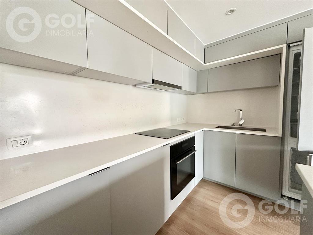 Venta de apartamento 3 dormitorios con balcón en Ciudad Vie