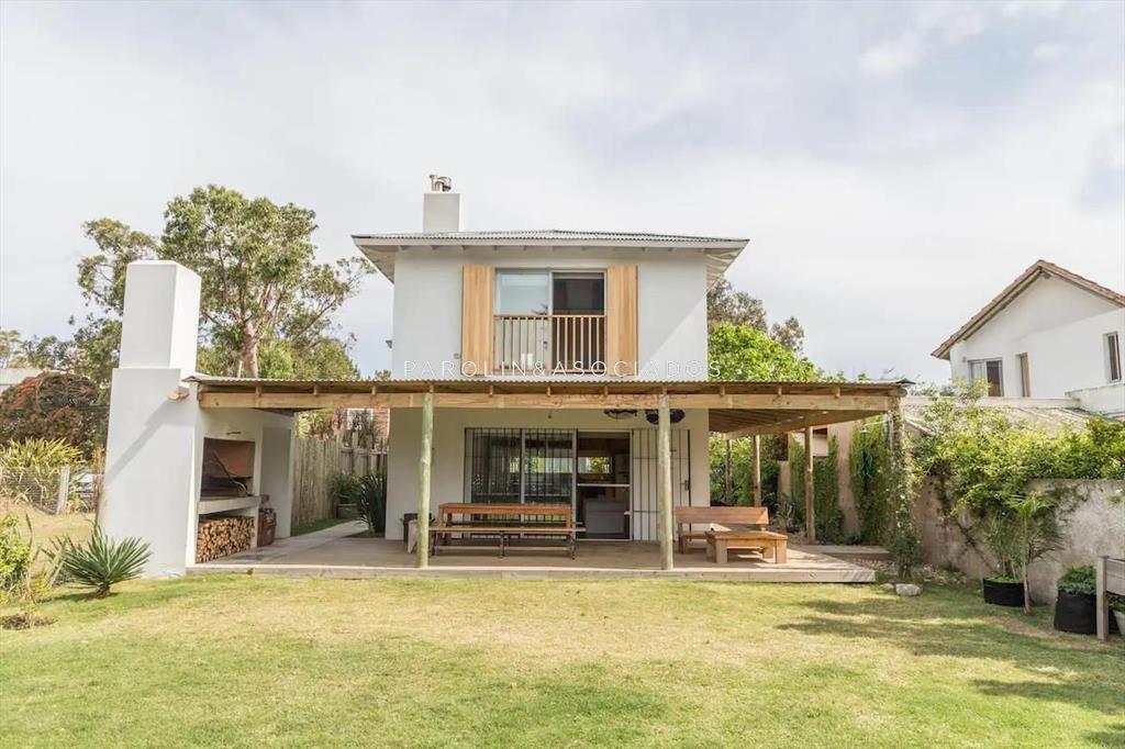 Casa en venta de 3 dormitorios en La Barra, Punta