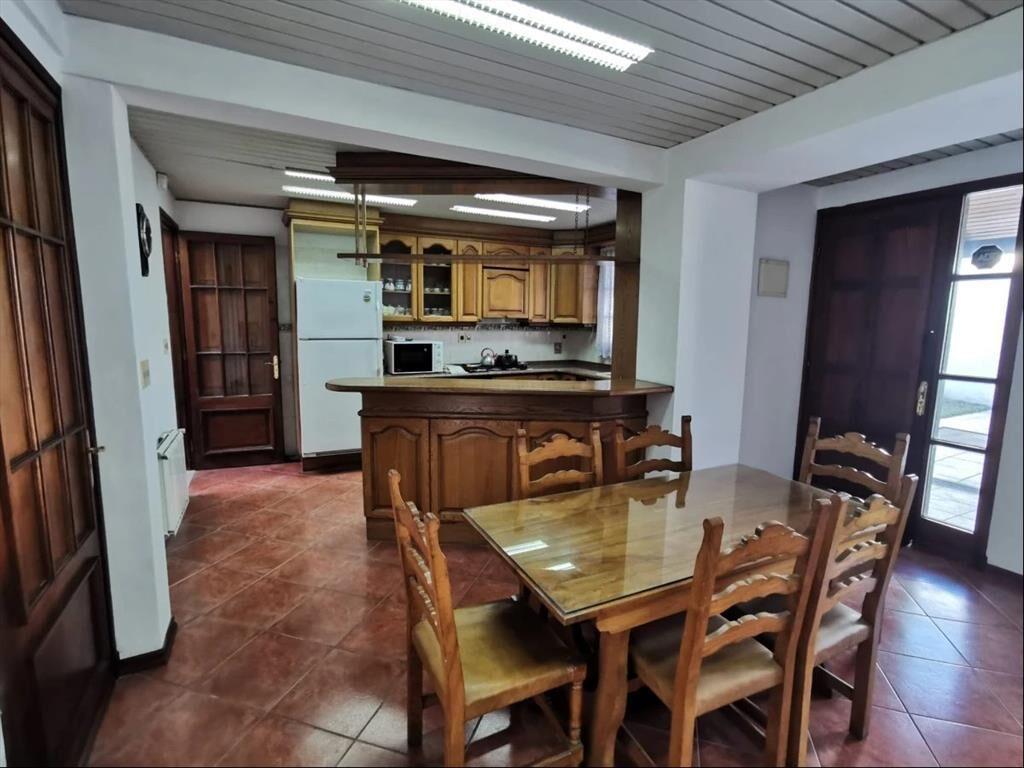 ALQUILER CASA CARRASCO IDEAL OFICINAS CLÍNICA 11 AMBIENTES