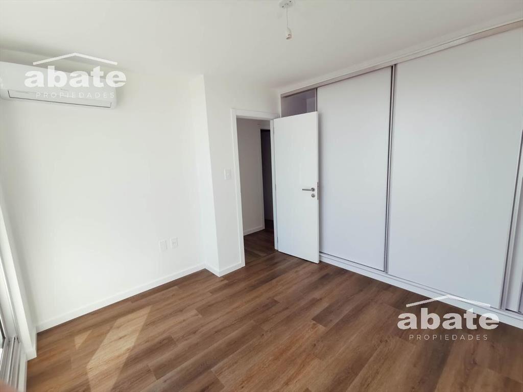 ¡A estrenar! 2 dormitorios con amplio patio, excelente ubic