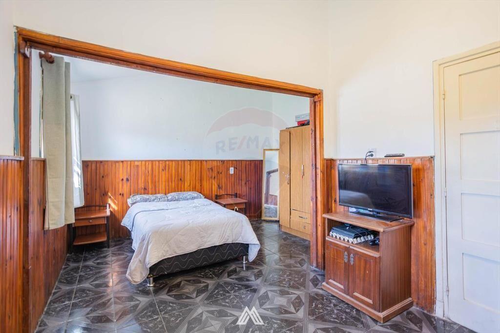 CASA EN LEZICA , GRAN POTENCIAL