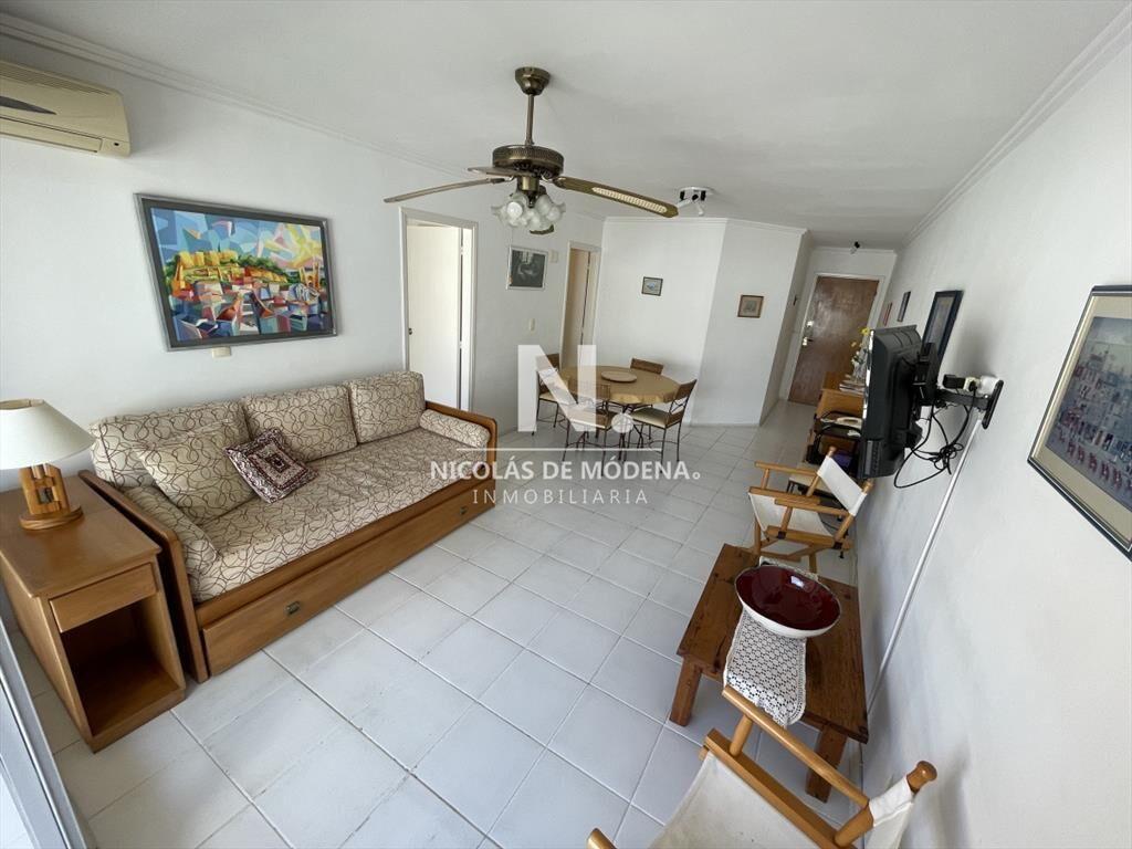 Apartamento en venta en torre con servicios
