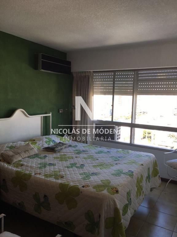 Apartamento en peninsula de 1 dormitorio con a la