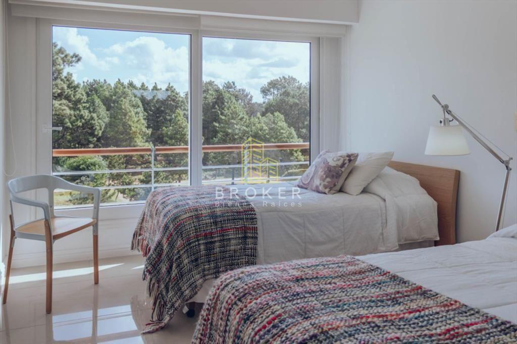 Venta apartamento 3 dormitorios mansa punta del