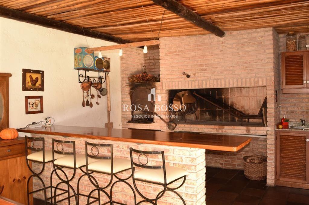 Casa en Pinares, 4 dormitorios *
