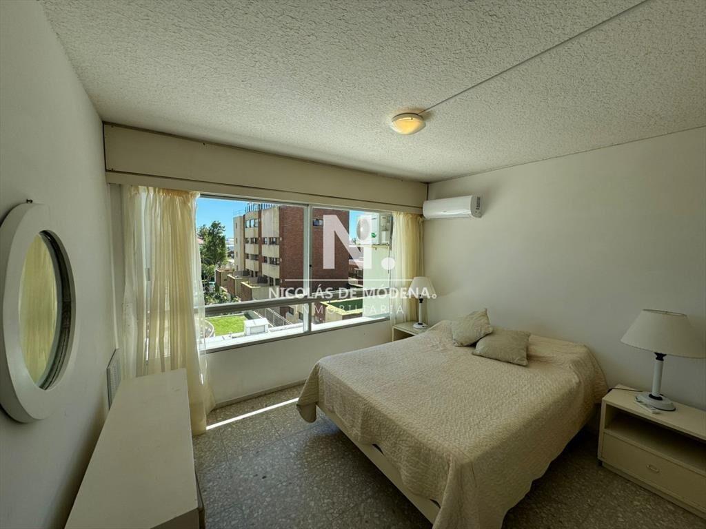 Apartamento en Venta de 3 dormitorios en Torre de