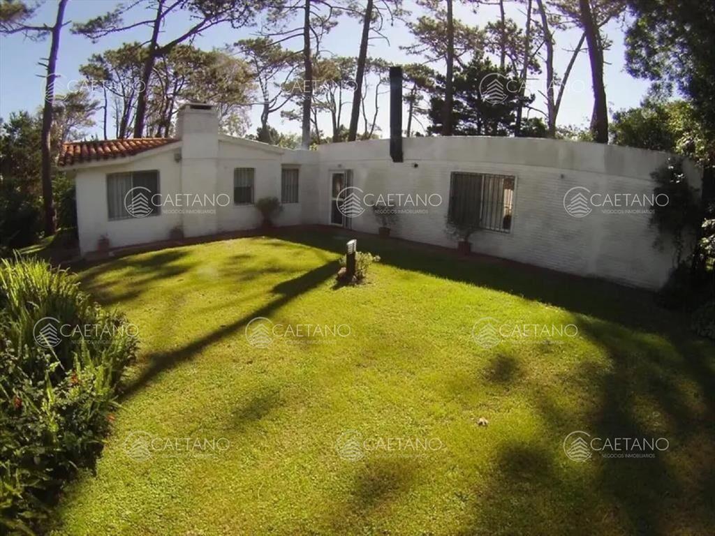 Muy linda casa a solo 200 mtrs. del mar!