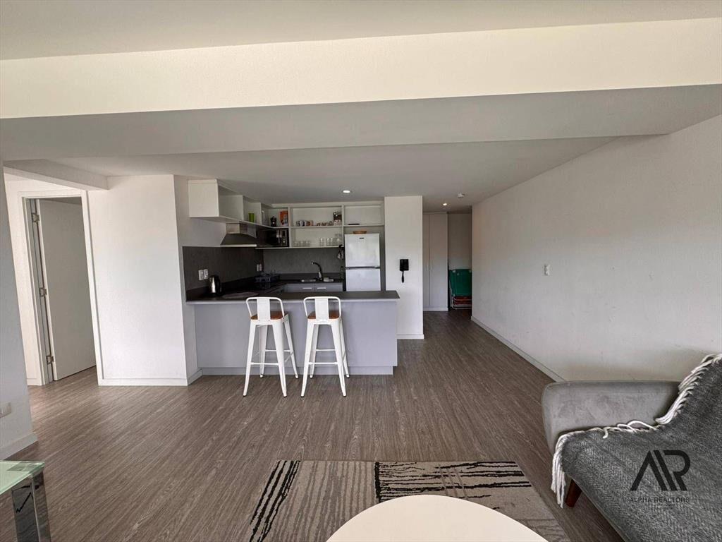 Apartamento en venta c/ cochera en Roosevelt