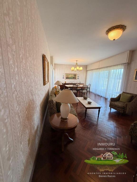 Venta de Casa a metros de Antel Arena