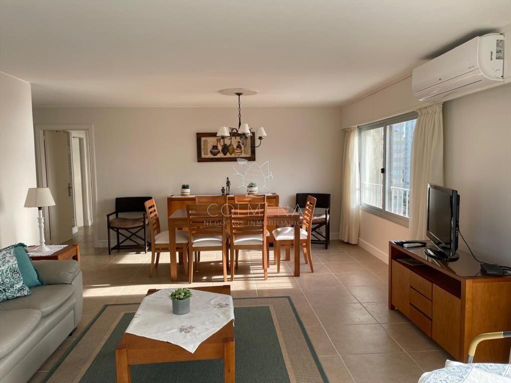 Muy lindo apartamento en venta en Punta Del Este