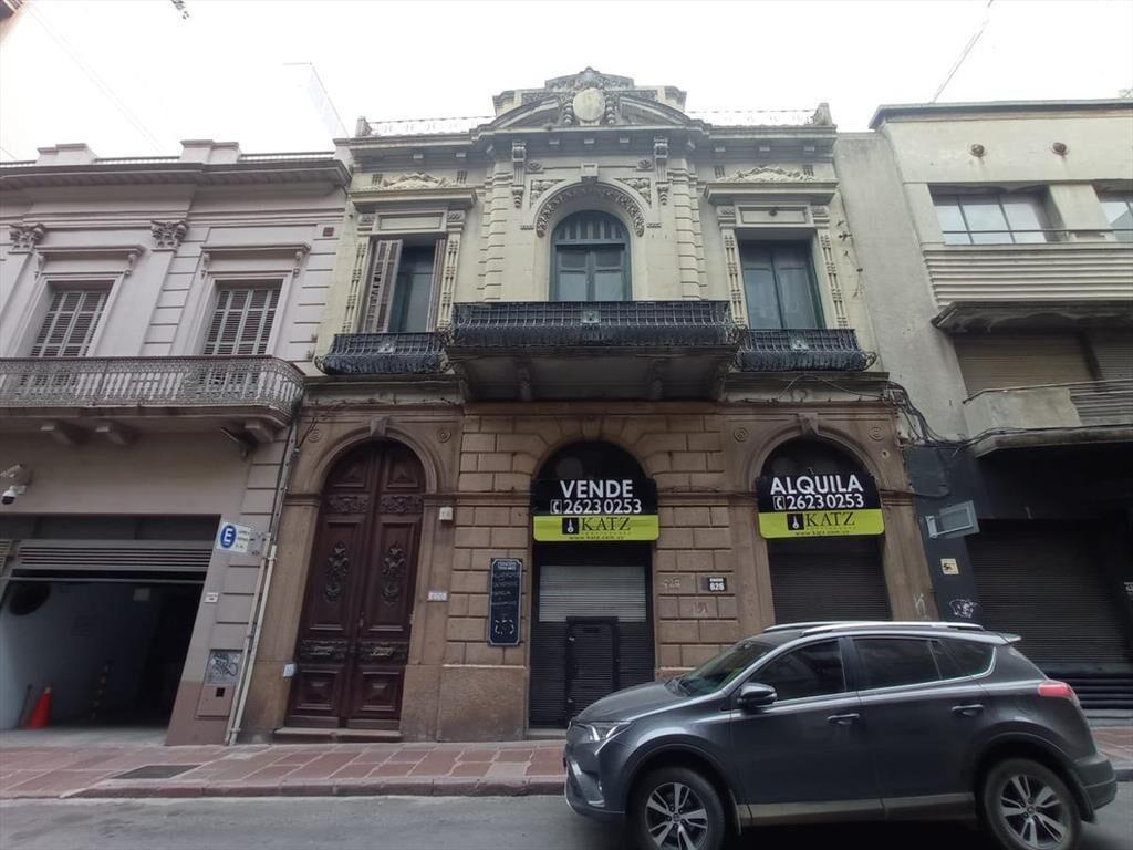 Rincón casi Plaza Matriz, mega local de 10 mts de frente, 7