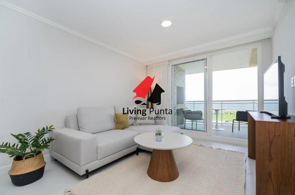 Apartamento en Alquiler de 2 dormitorio frente al