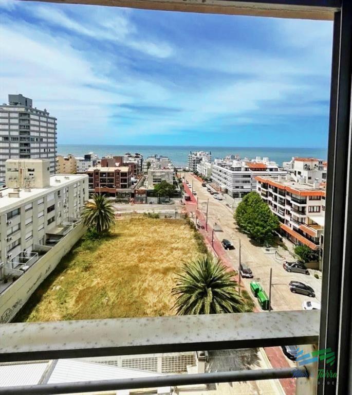 Venta de apartamento 2 y medio dormitorios en la