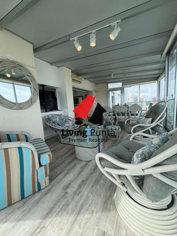 Hermoso apartamento localizado frente al mar del