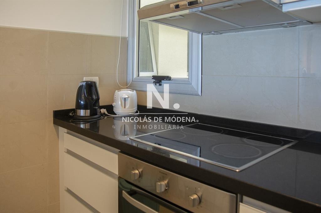 En venta apartamento de 3 Dormitorios en Punta a