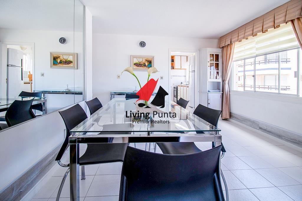 Apartamento en Venta de 3 dormitorios en Edificio