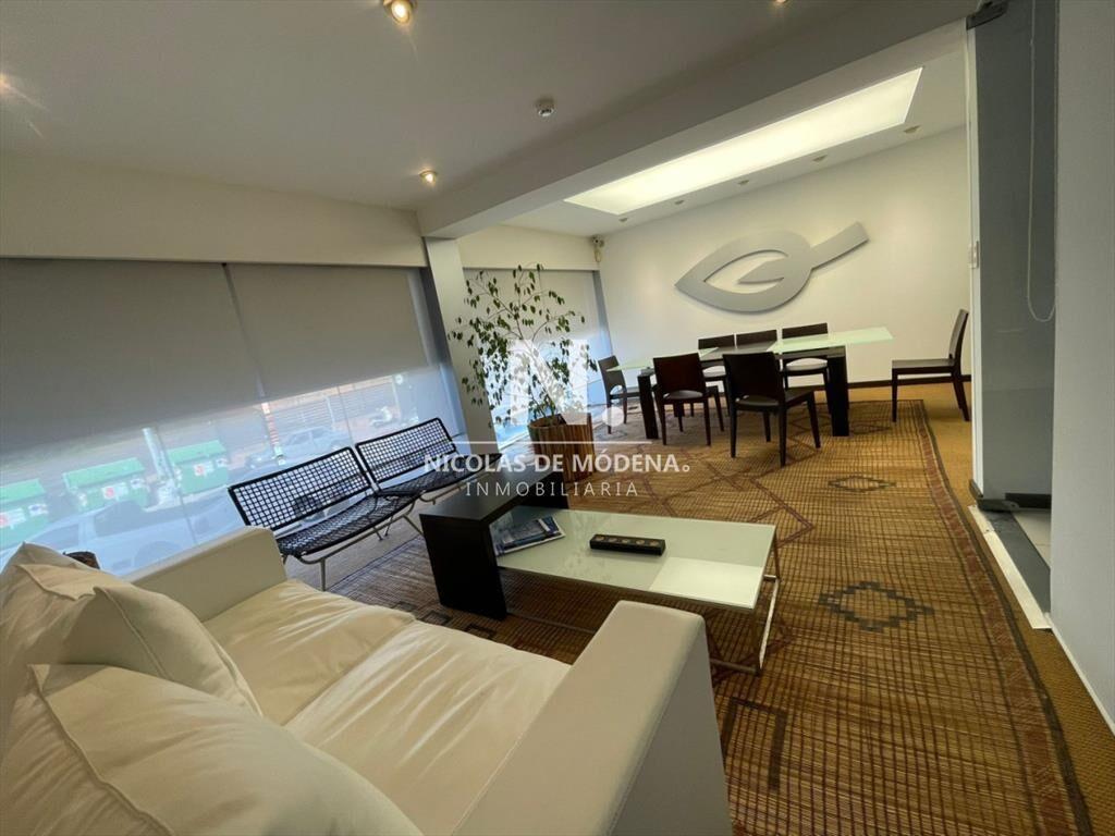 En venta Local de 430m2 en Torre Gorlero