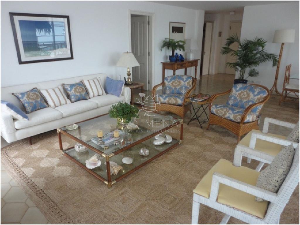 Apartamento en Venta - Edificio Brioni, Punta del