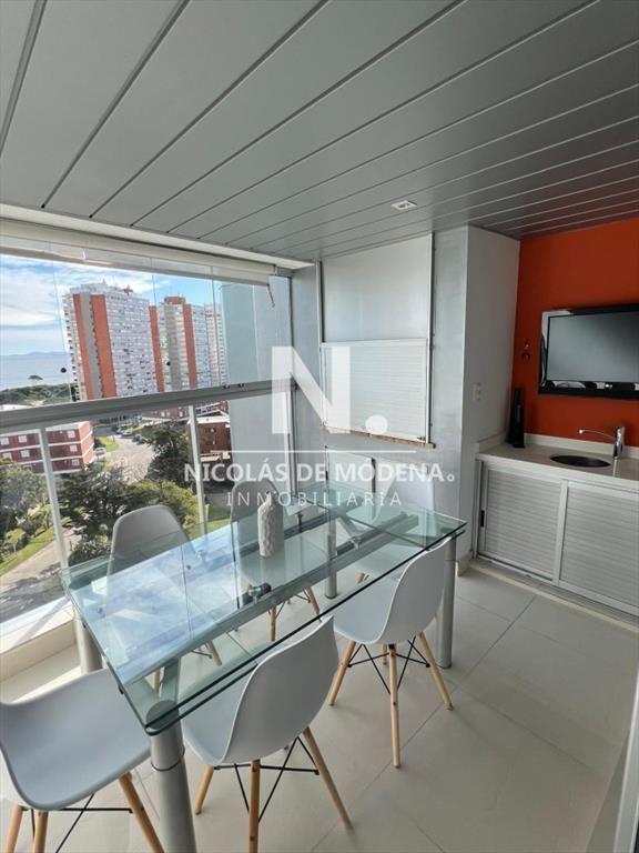 En venta apartamento de 2 dormitorios con vista