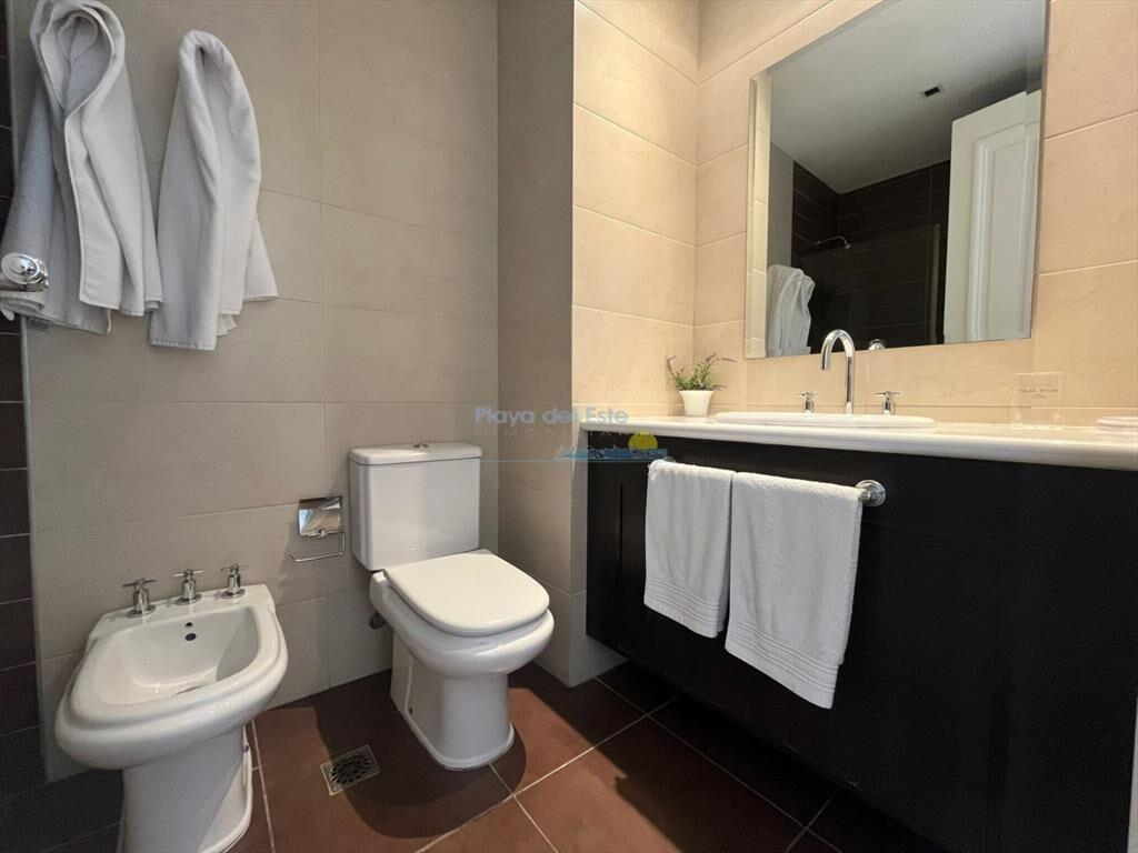 Penthhouse en Torre Imperiale de 3 Dormitorios ,