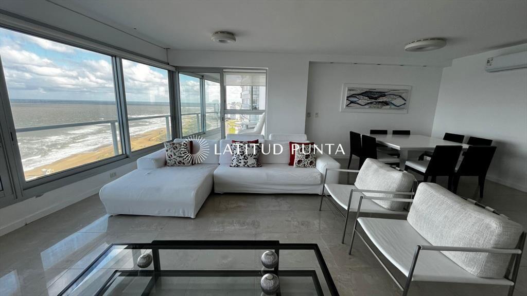 Apartamento en Le Parc, piso alto, 3 suites más