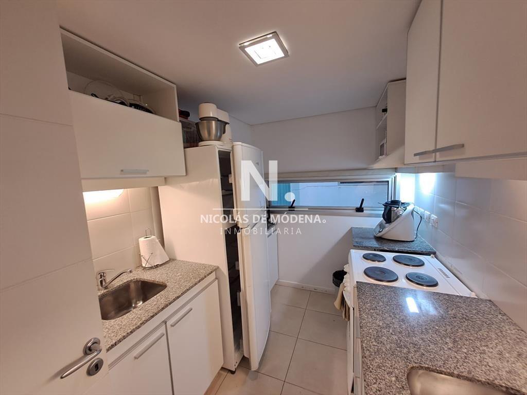 Vende departamento de 3 dormitorios y excelentes