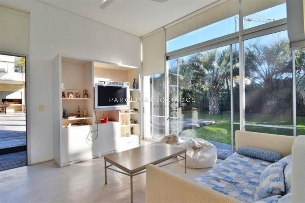 Casa en venta de 4 dormitorios en Laguna Blanca,