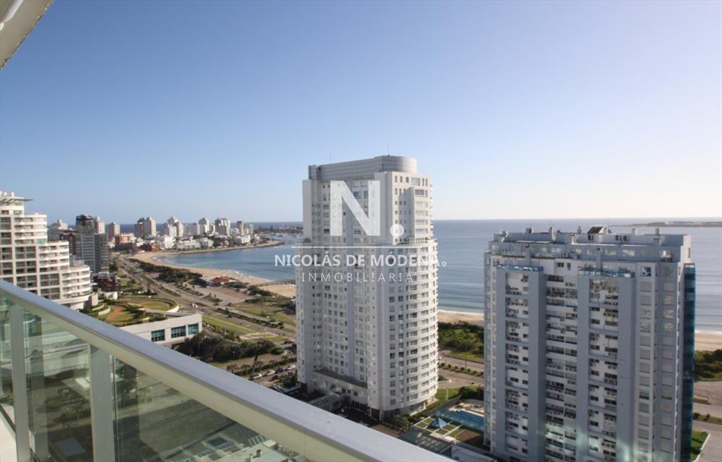 Vende apartamento Gala Tower, 3 dormitorios Playa