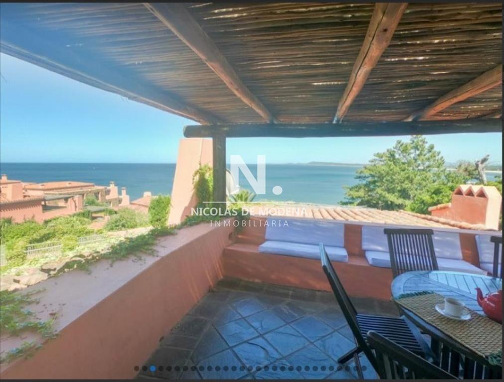 Hermoso departamento en venta, punta ballena.